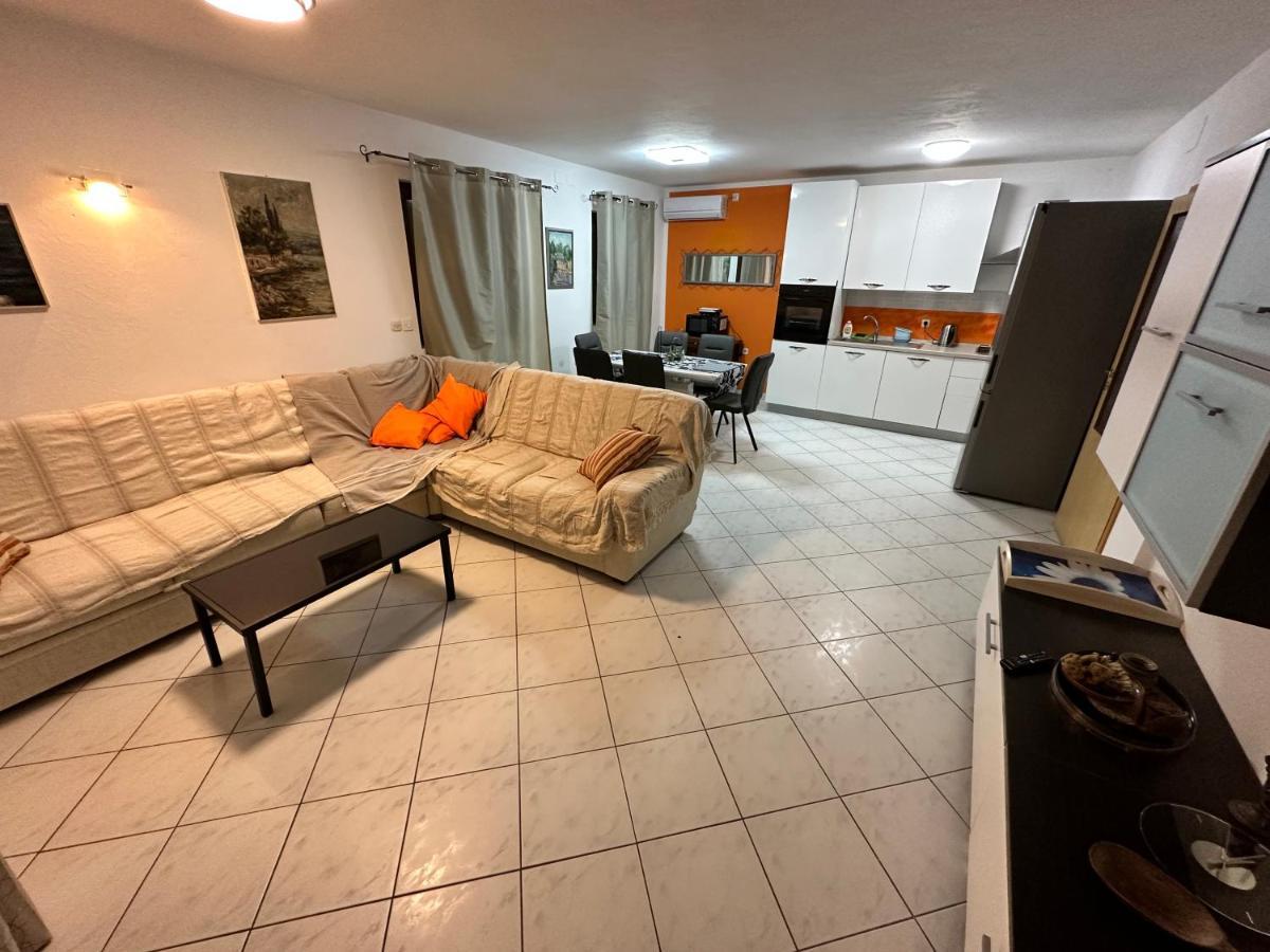 Vila Mazi 크르크 외부 사진